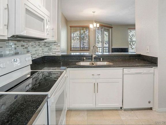 4th image of 6221 Calle Mariselda