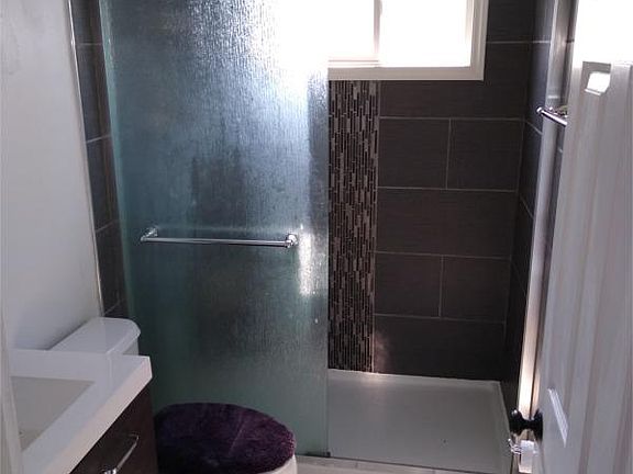 3rd image of 61 Kennard Dr