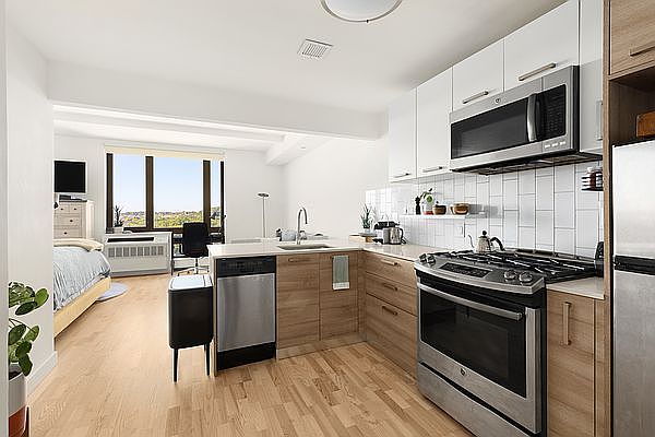 1st image of 626 Flatbush Ave APT 12E