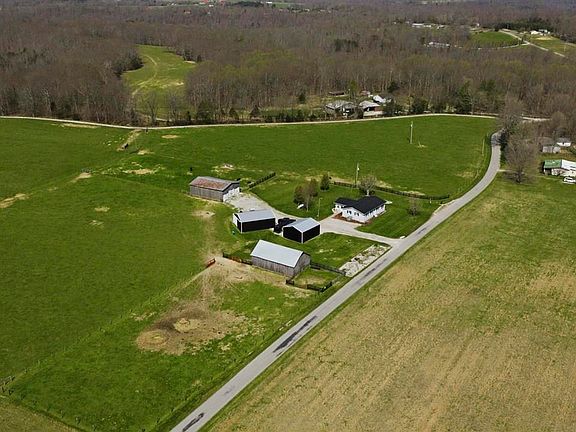 3rd image of 2965 Fisher Ridge Rd