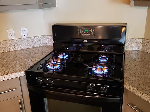 4th image of 350 S 200 E Unit 707