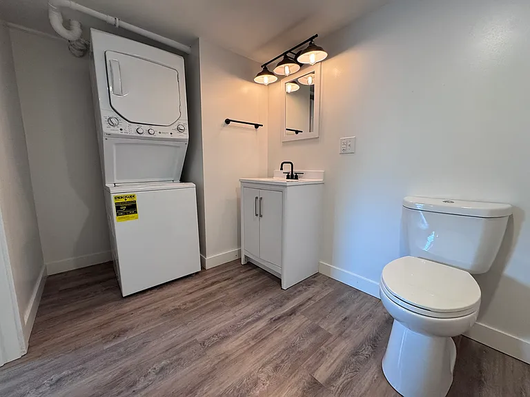 84 Main St #5 — Photo 10