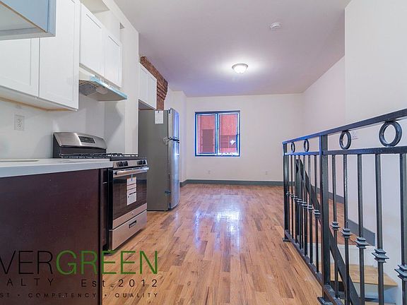 2nd image of 476 Gates Ave #1R