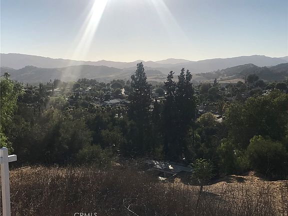 4th image of 11146 N Ventura Ave