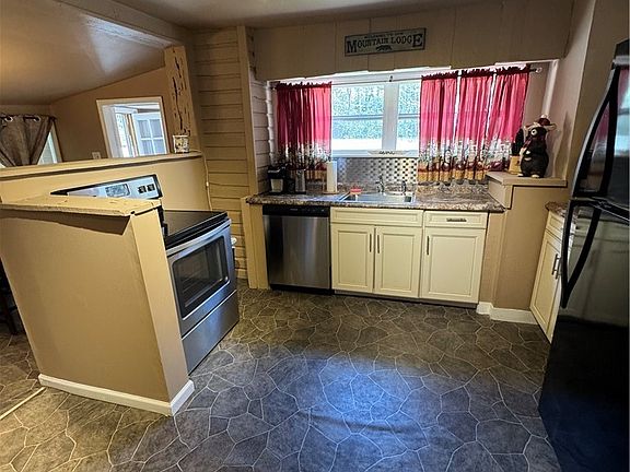 4th image of 84 Avery High School Road