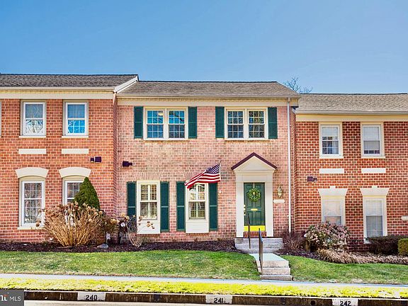 2nd image of 37 Wonderview Ct