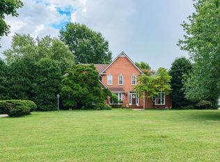 108 Fairways Blvd N, Tullahoma, TN 37388