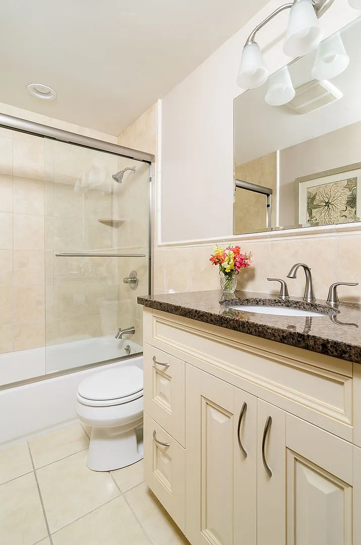 Pinetree Gardens: 101G1 — Photo 2