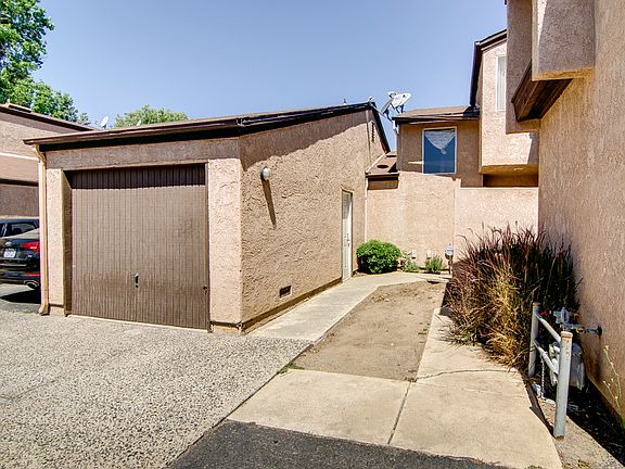 4th image of 603 Parkview Dr