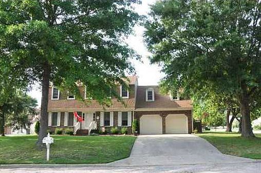 1st image of 79 Park Hill Cir
