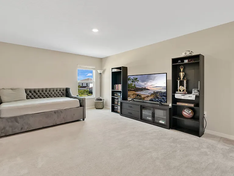 4894 Knoll Ln — Photo 17