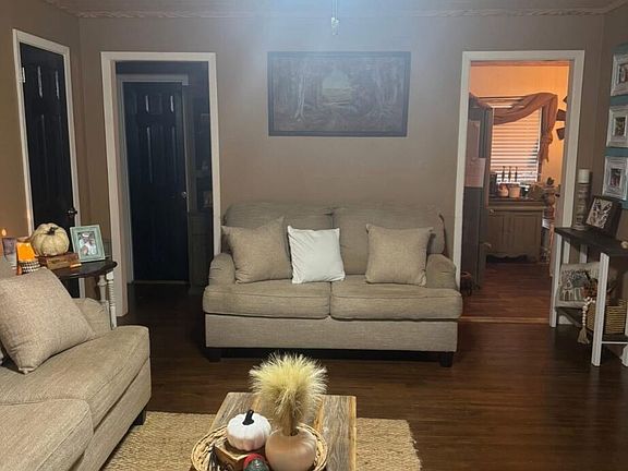 4th image of 300 Ferriday Dr