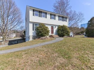 11 Vista Cir, Methuen, MA 01844