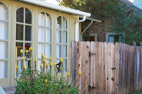 Side fence off lower front house