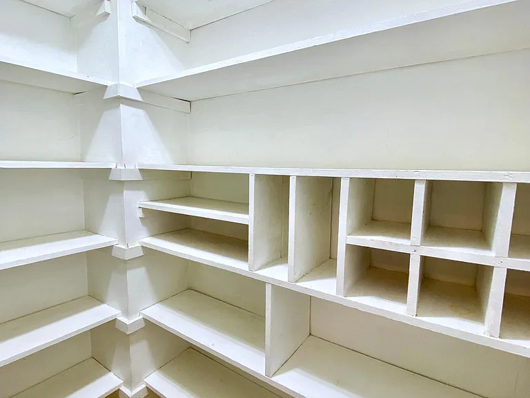 Walk in pantry shelving
