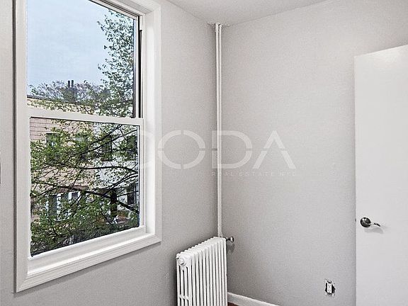 4th image of 184 Norman Ave #B