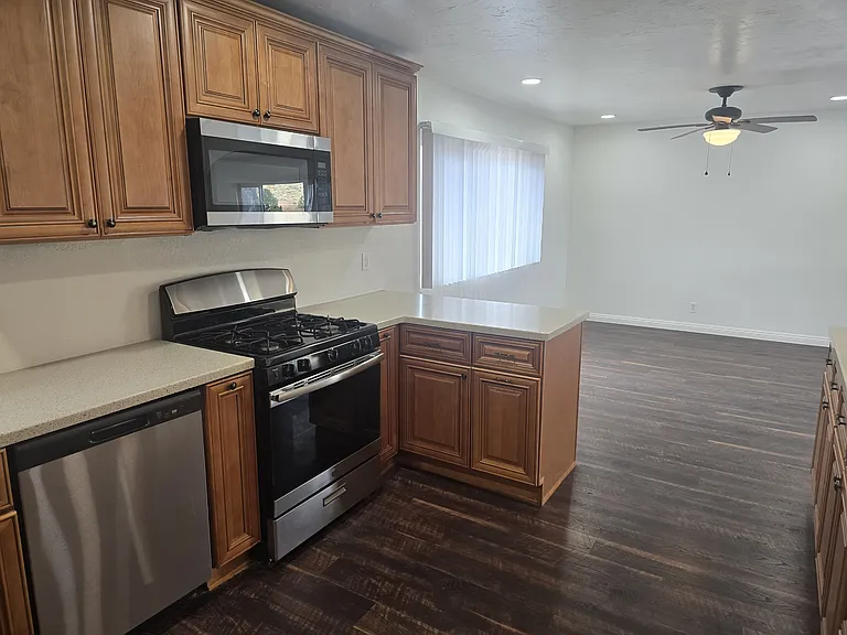 1221 Topper Ln — Photo 24