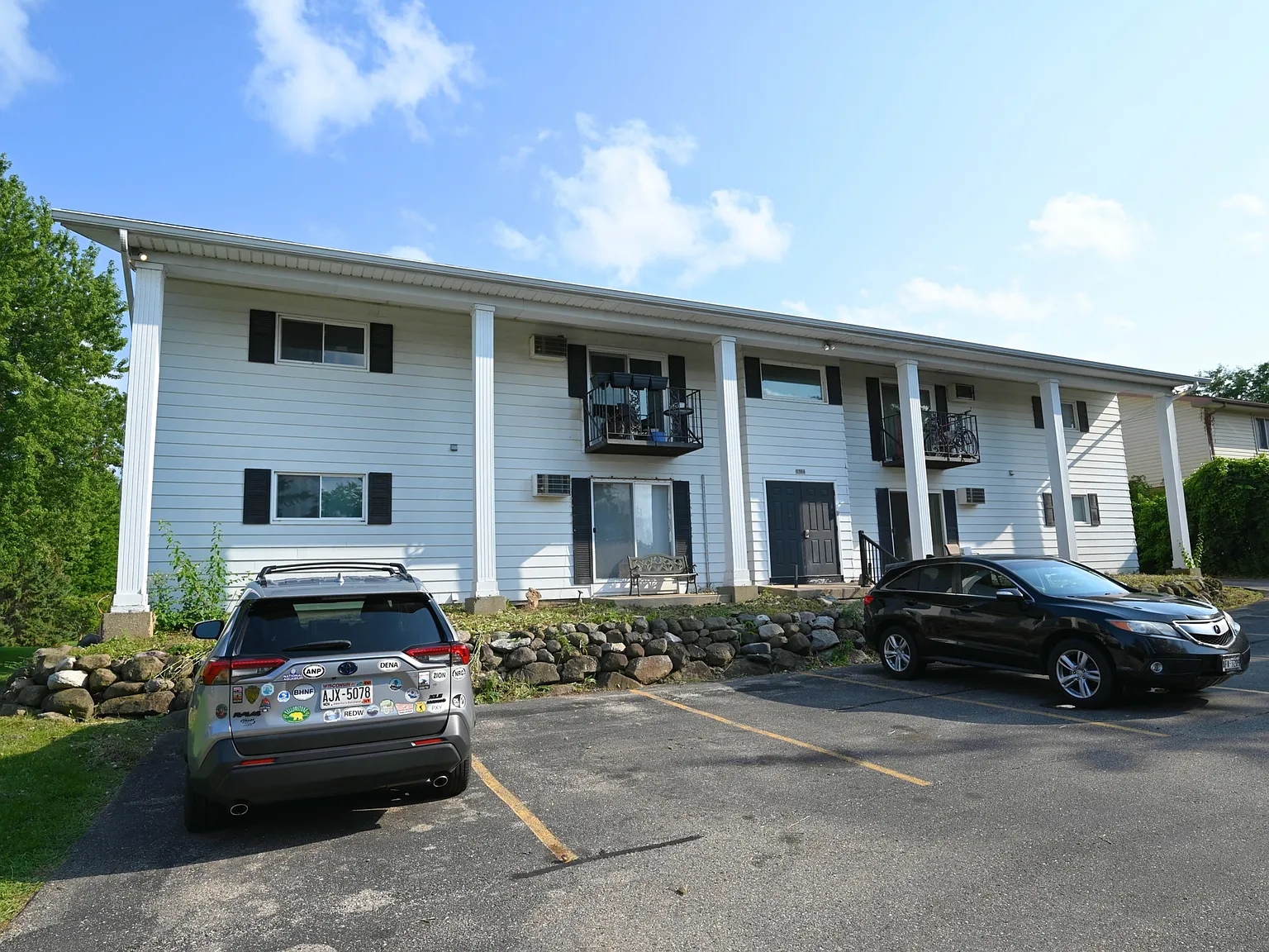 Guilford Apartments — Photo 2