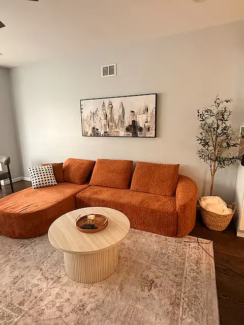 5 bed, 2100 sqft, $7,500 — Photo 3