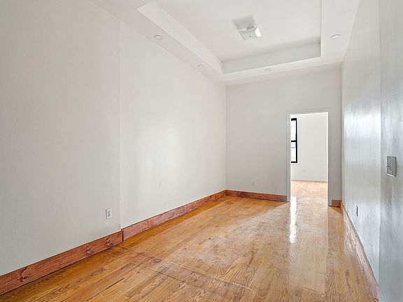 2nd image of 309 Palmetto St #3L