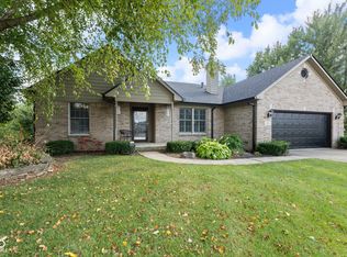 1324 Wentworth Ct, Greenwood, IN