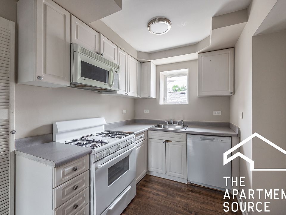 1st image of 3524 W Grace St #1W