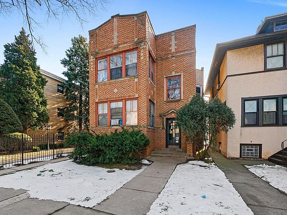 2nd image of 2217 W Touhy Ave