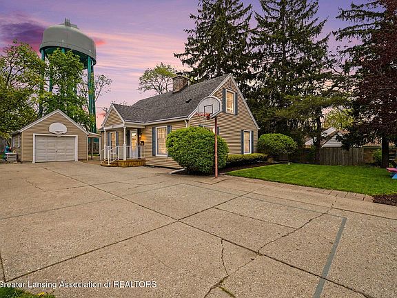 2nd image of 839 King Ct