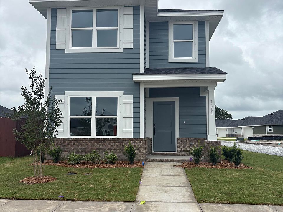 1st image of 1211 Seafoam St