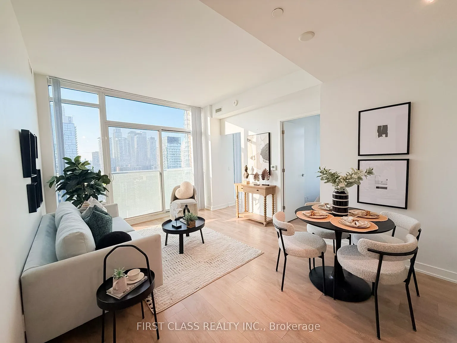 3 bed, $4,000 — Photo 4