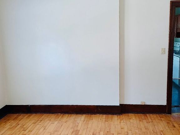 5th image of 952-954 W 11th Ave