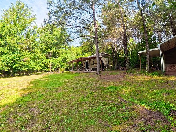 3rd image of 995 Indian Springs Rd