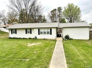 808 W Grant St, Dexter, MO 63841