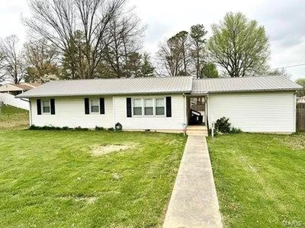 808 W Grant St, Dexter, MO 63841
