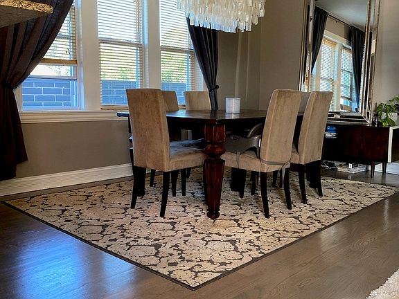 DiningRoom