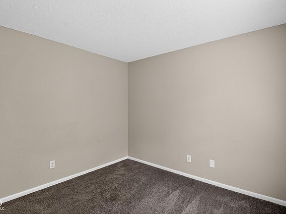 5th image of 3413 W 52nd St