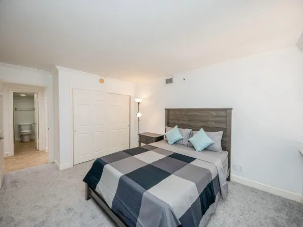 3500 Sage Rd, Houston, TX 77056
