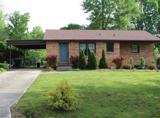 180 Lorene St, Holts Summit, MO 65043