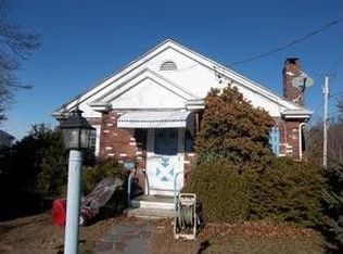 128 Prince St, Woonsocket, RI 02895