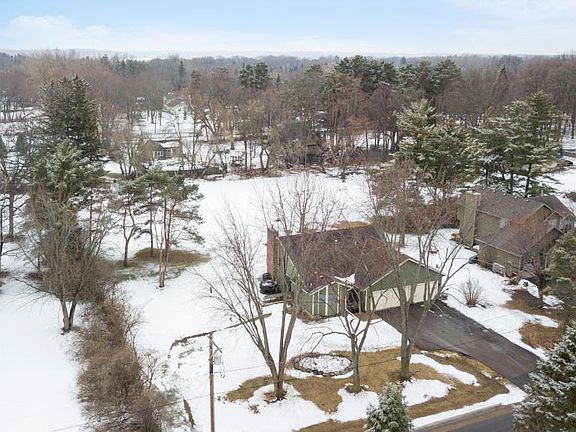 4th image of 25405 Mann Ln
