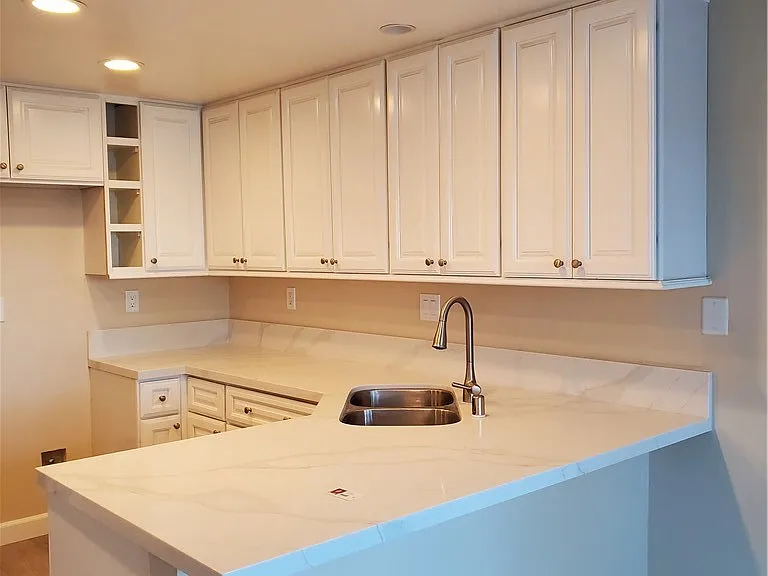 95 Stanford Ct #60 — Photo 2