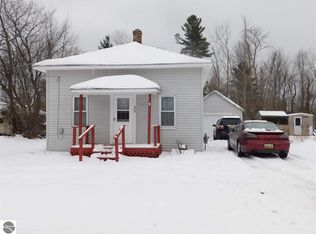 809 4th St, Tawas City, MI 48763