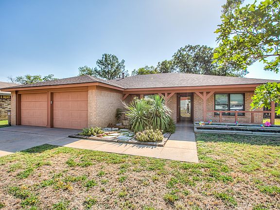 5th image of 1206 Gregory Dr