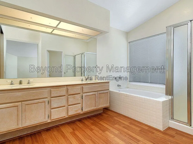 8845 Sparren Way — Photo 9