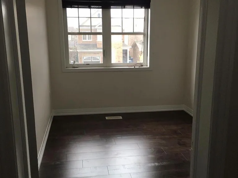 94 Robert Parkinson Dr — Photo 16