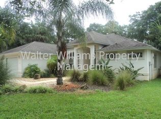 25 Magnolia St, Flagler Beach, FL 32136