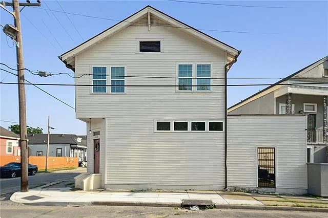 Building Photo - 3445 Magnolia St
