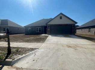937 Parker Ln, Pea Ridge, AR 72751