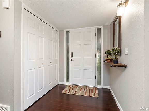 5th image of 15807 23rd Ln SE