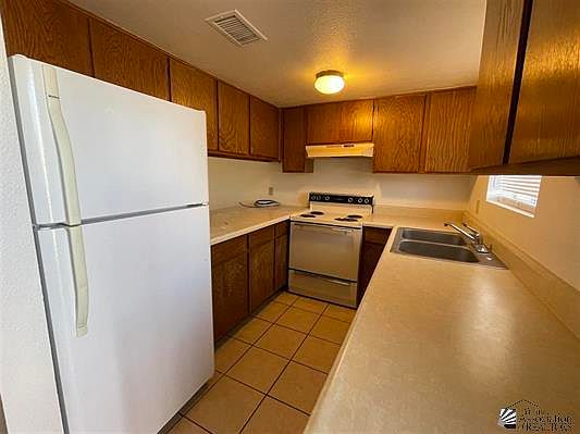 3rd image of 2776 S Avenue 2 1/2 E APT 7